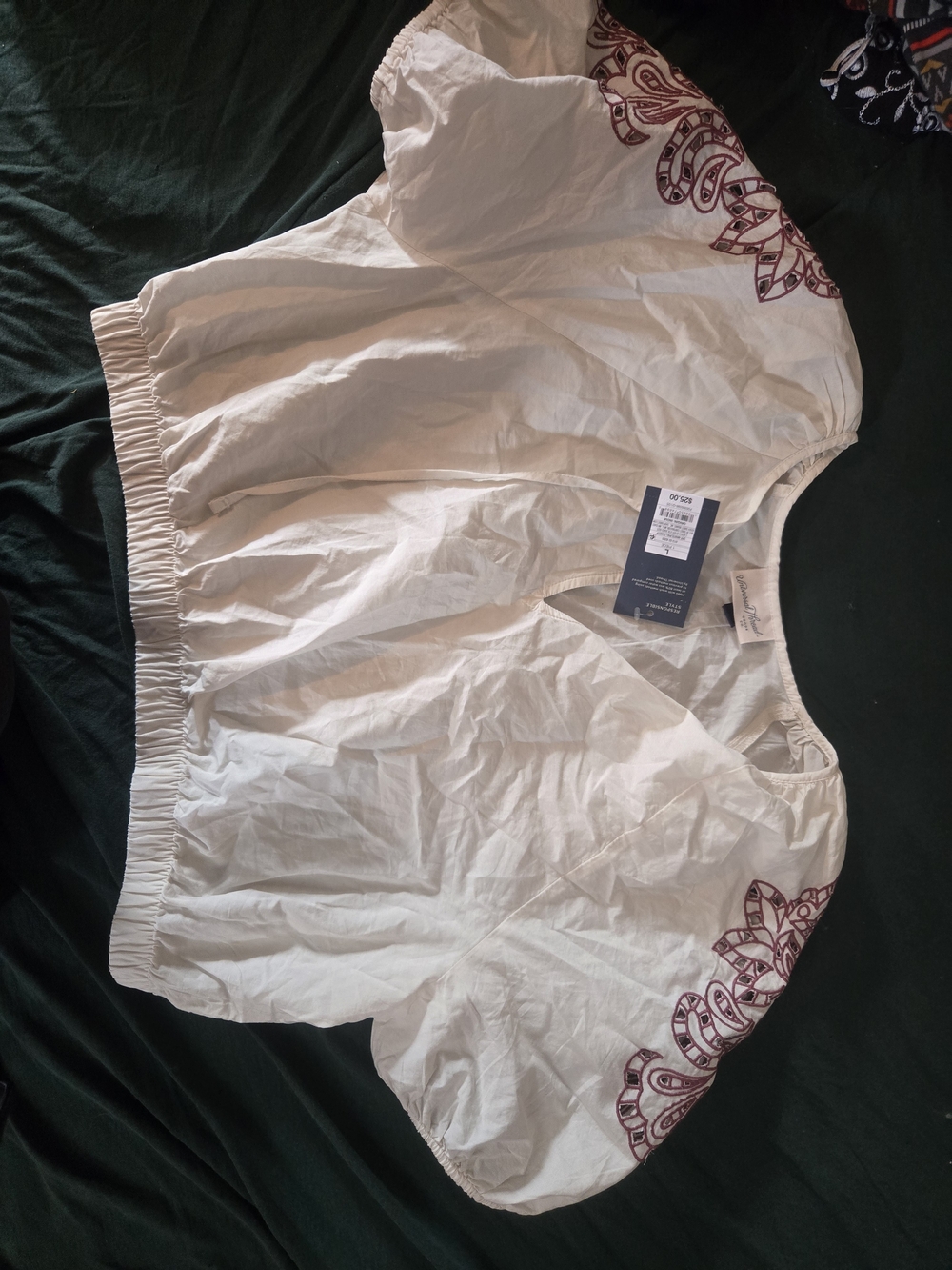 Universal Thread Cream V-Neck Blouse